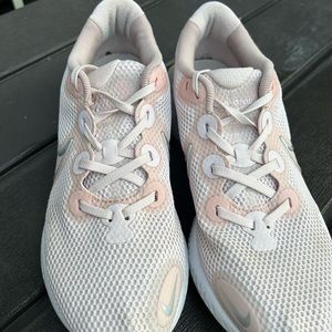 Nike woman’s shoes